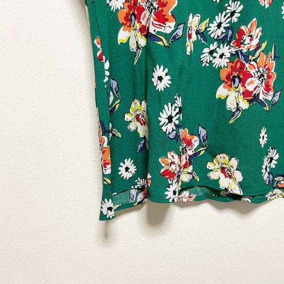 New! Melloday Green Floral Short Sleeve Blouse - Picture 2 of 7